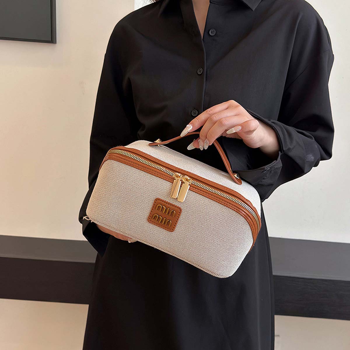 Makeup bag - Retro light luxur - High Luxury Skincare review and price
